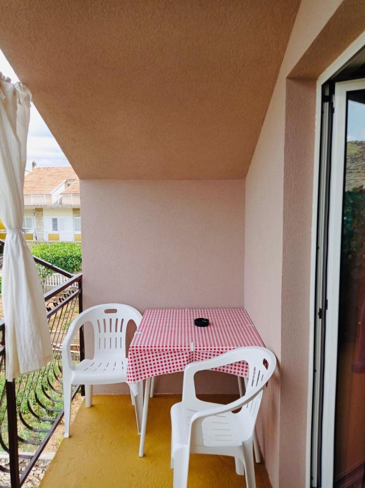 Apartments By The Sea Grebastica, Sibenik - 4881 Baselovici Екстер'єр фото